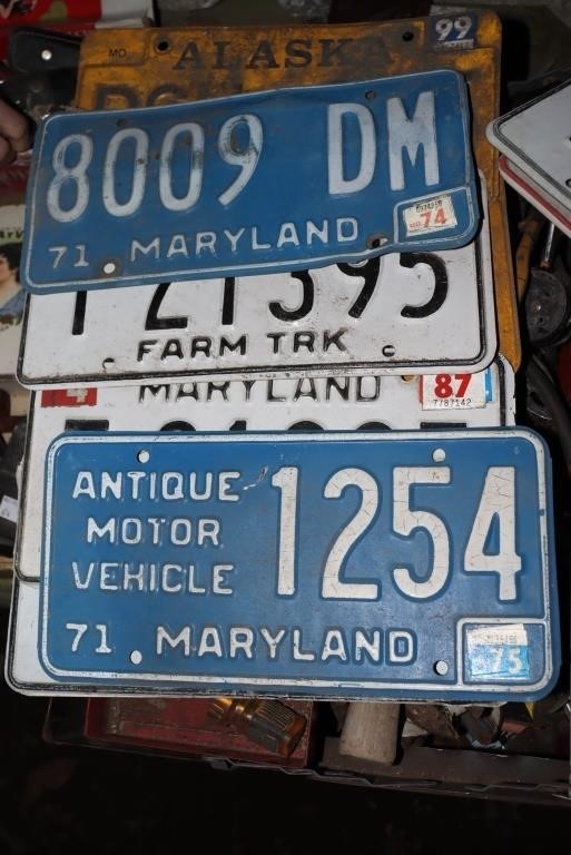 Tag lot including 1971 Maryland and '71 Maryland