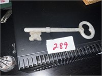 LG SKELETON KEY