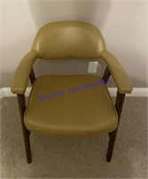 Retro Pleather Side Chair