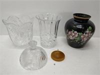 vases and candy dish