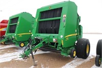 2013 JD 569 Round Baler #1E00569XCDD391637