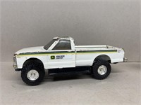 John Deere ERTL truck