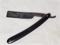 VINTAGE BARBER'S STRAIGHT RAZOR