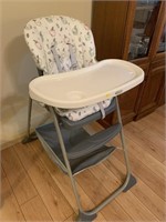 Graco Baby Highchair (living room)
