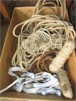 Box w/misc rope