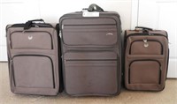 Lot #2121 - Travel Pro 3pc luggage set