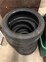 Set of 4 tires - Pirelli zero hero