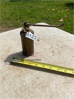Vintage oil can BELL- see all pics