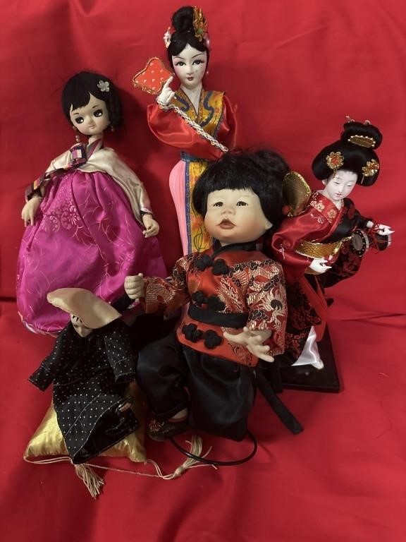 Assortment of dolls