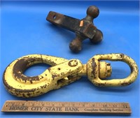 Big Old Swivel Hook + Older 3-Ball Hitch