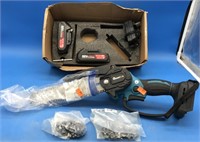 Battery Operated Chain Saw/Pruner + 2 Batteries &