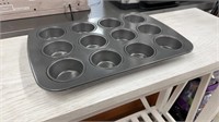 Muffin Pan. Gently Used.