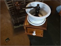 Wood porcelain coffee grinder Teleflora 5x5x6