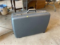 Vintage suitcase (hard side)