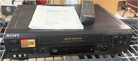 SONY VCR / VHS PLAYER WITH REMOTE