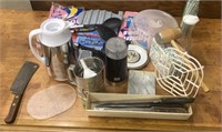 Assortment of Kitchen Items