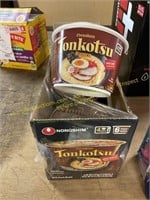 Tonkitsu premium Ramen / spicy sauce packet