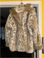 Faux Fur Coat Large