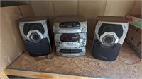 Radio CD Player with Speakers