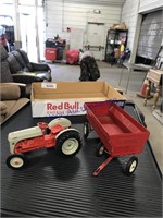 ERTL FORD TRACTOR, RED WAGON
