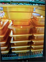 CAMBRO YELLOW CONTAINERS WITH LIDS