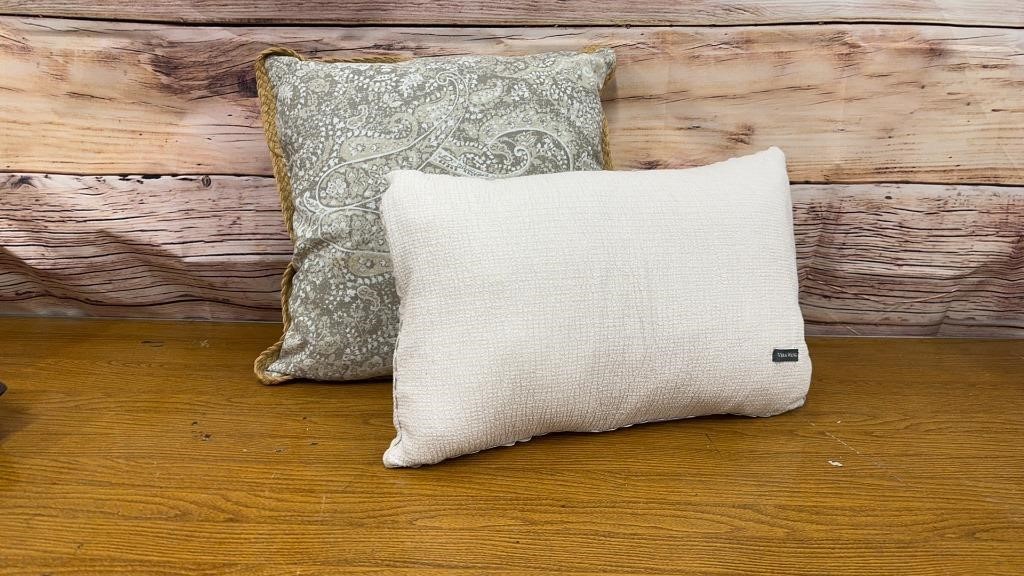 Set of 2 Decorative Pillows. One is Vera Wang.