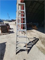8ft Aluminum Step Ladder
