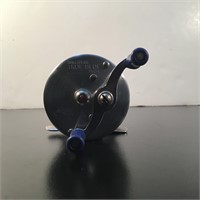 SHAKESPEARE TRUE BLUE 1956 FISHING REEL