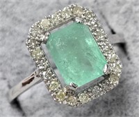 $3760 10K 3.16g Emerald(2.06ct) Diamond(0.2ctRing