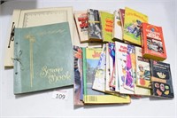 Assortment of Vintage Books & Scrapbooks