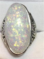 Fantastic Ladies 9ct Opal Ring