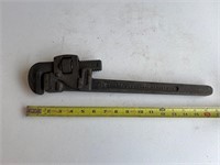 Trimont manufacturing pipe wrench