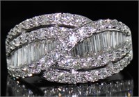 18kt Gold 1.80 ct Baguette Diamond Wave Ring