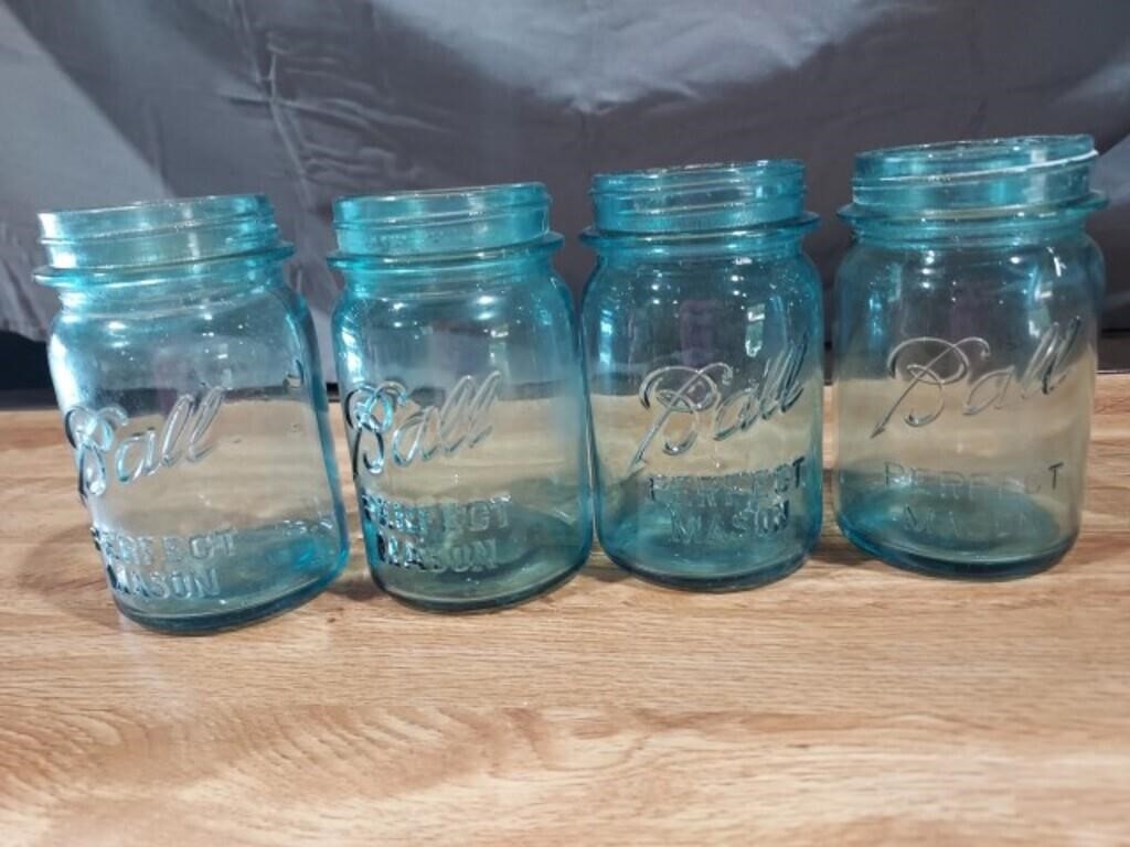 4 Blue Ball Pint Jars