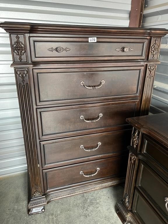 Chest of Drawers/Matches 71, 72, 922 U231