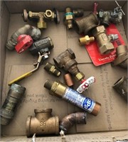 Q - MIXED LOT OF FITTINGS (T103)