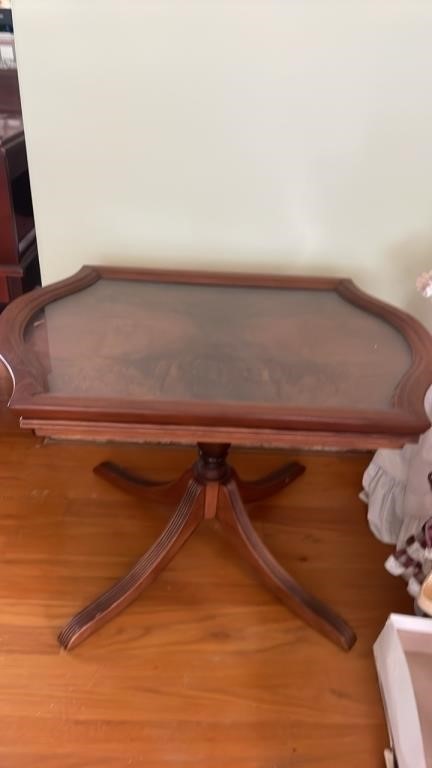 Vintage Wood End Table removable glass top