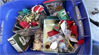 Vtg. Christmas Ornaments & Decor