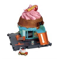 HOTWHEELS $25 Retail Downtown Ice Cream Shop