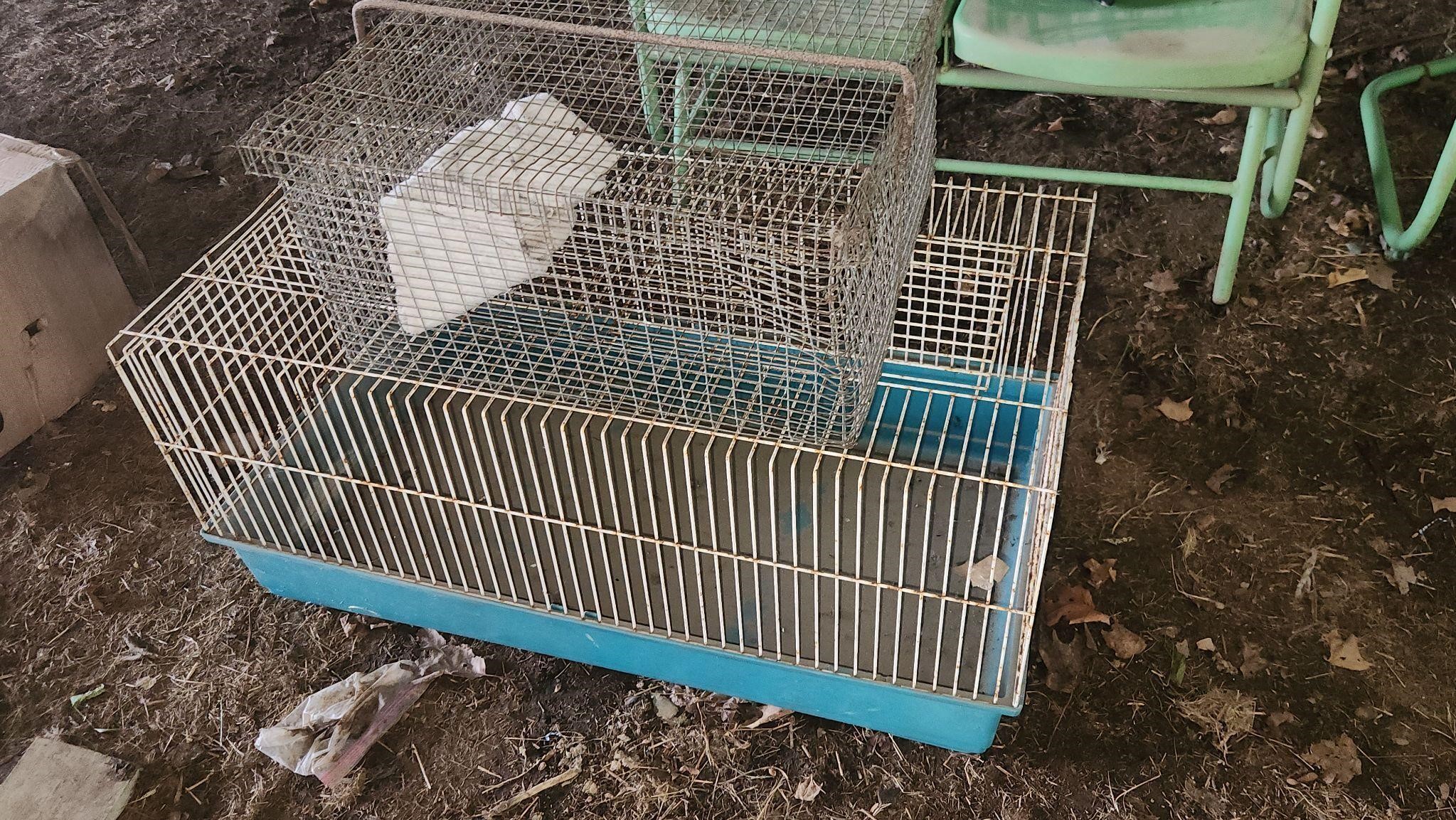 Pet cage