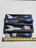 Cornwell tools for removing door handles and door