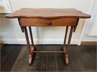 Addorable Vintage Occasional Table With Drawer