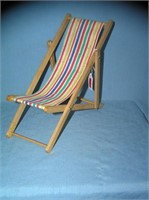 Great early salesman sample beach chair