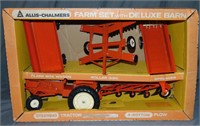 Boxed Ertl 153 Farm with Deluxe Barn