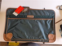 New in box Vintage Pierre Cardin 6 piece luggage!
