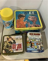 Vintage ET metal lunchbox with the original