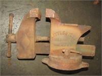 Old vise Littlestown Hardware and Foundry USA
