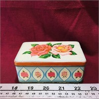 Small Tin Container (Vintage)