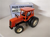 Allis Chalmers 8070 tractor 1/16 NFTM Dyersville