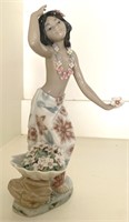 Lladro Aloha Hawaiian Flowers Figurine